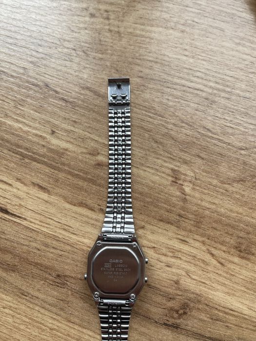 Часи наручні -Casio LA680W (модуль 3284) — популярна “ретро” модель