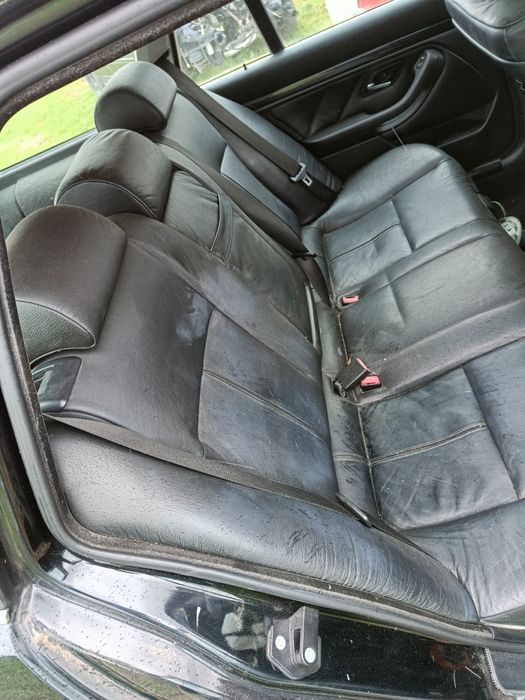 Skórzane fotele BMW e39, czarna skóra, touring
