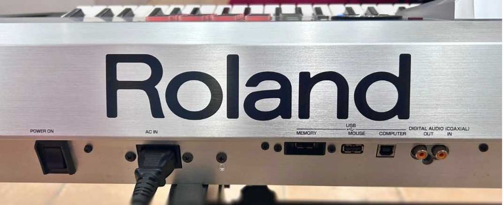 Fantom G7 - Roland - Bom preço - Grande Máquina