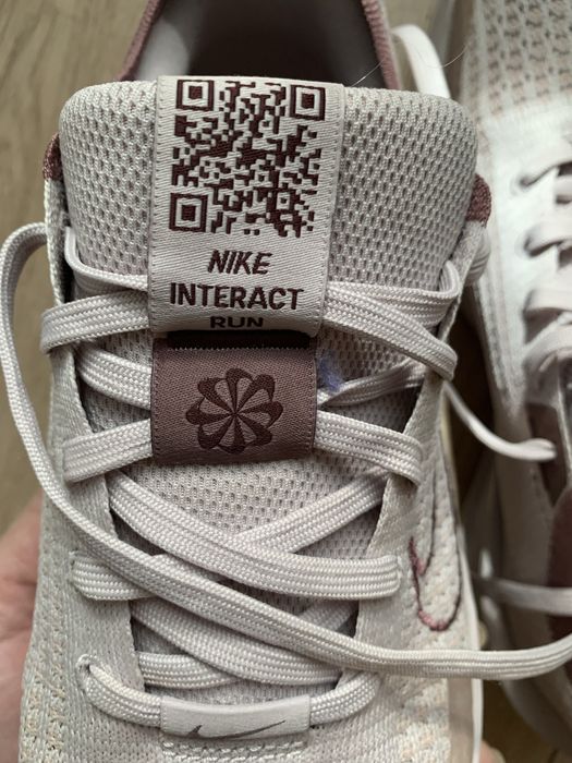 Продам кросівки Nike 40 р.