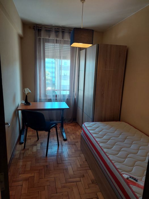 Quarto para arrendar a Estudantes