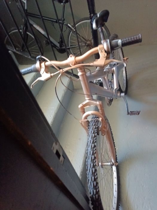 Bicicleta com travão de Disco como Nova