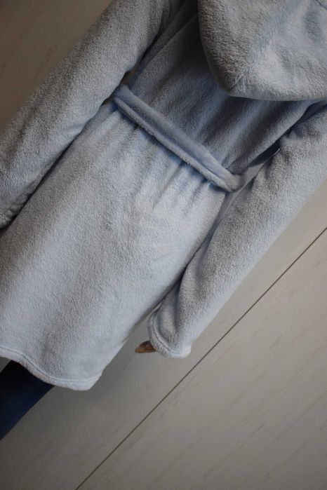 Szlafrok S M 36 polarowy pluszowy ciepły z kapturem do kolan polar