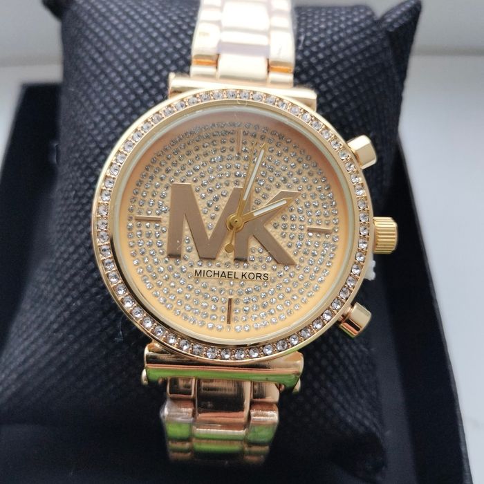 Продам часы michael kors