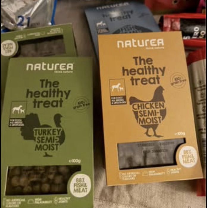 Snacks e biscoitos cão