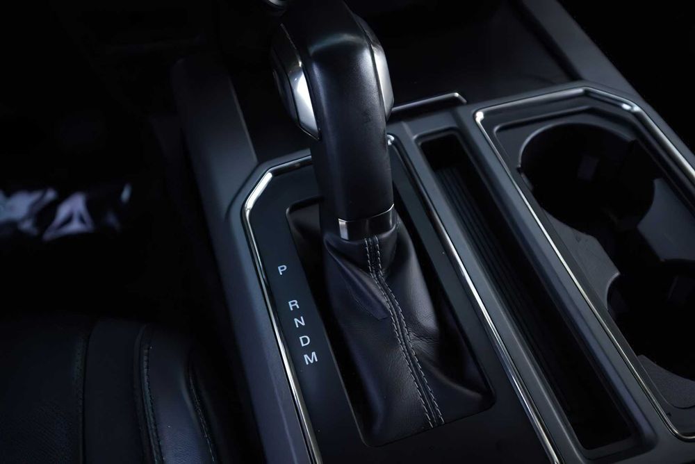 Ford F-150 Raptor SuperCrew      2019