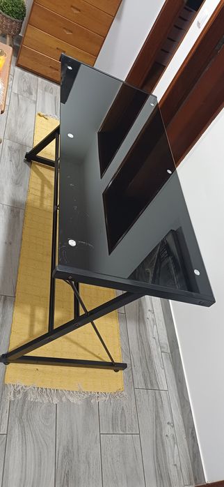 Secretária em metal e vidro