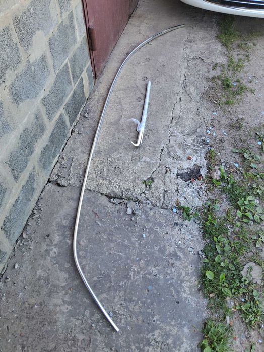 Продам молдинг даху а6 с6 авант