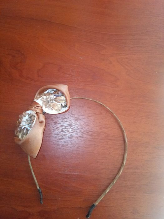 Обруч з бантиком, для виступів, для сцени