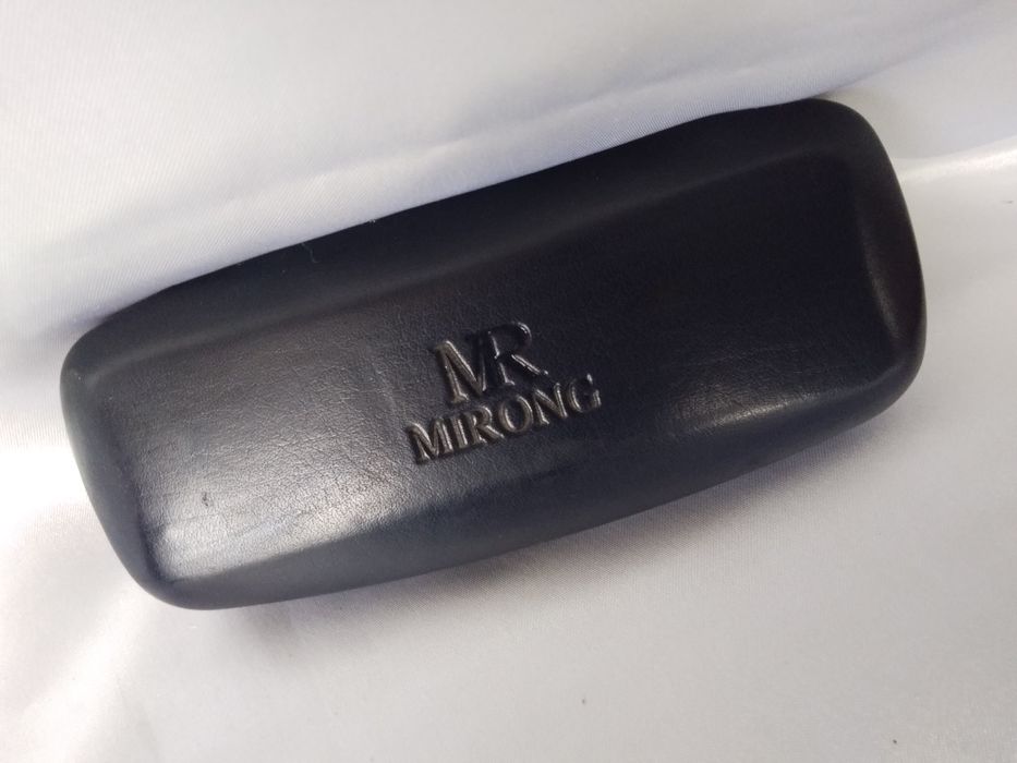 Чохол футляр для окулярів зручний на пружині хлопавка