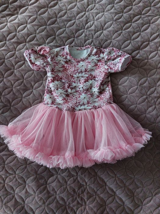 Elegancka sukienka niemowlęca, sukienkobody r. 68