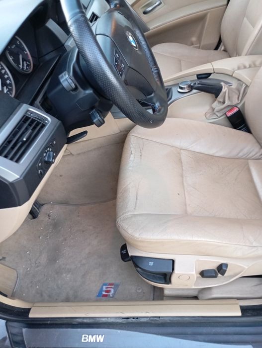 Mercedes E320 V6