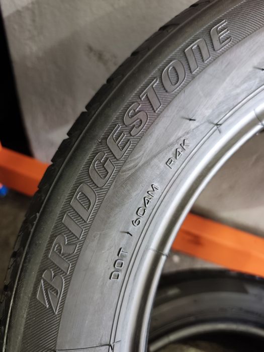 Pneus 215/50r17 Bridgestone Turanza T001 com 80% piso