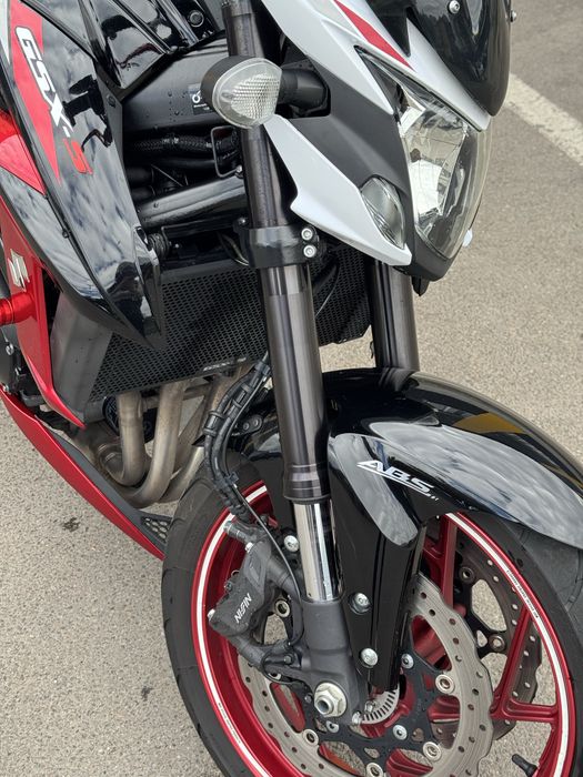 Suzuki Gsx-S 750