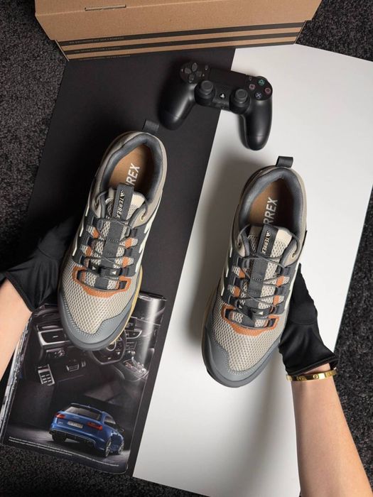 Чоловічі кросівки адідас Adidas Terrex Skychaser Grey Beige [41-45]