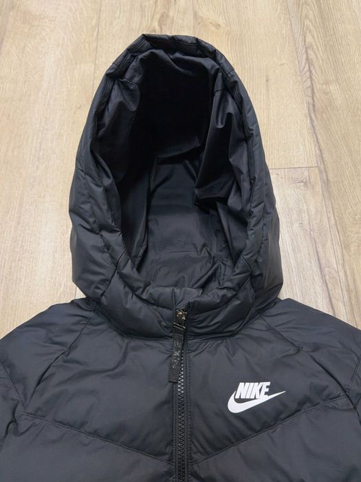 Nike дитяча підліткова куртка пуховик утеплена зимова з капюшоном р M