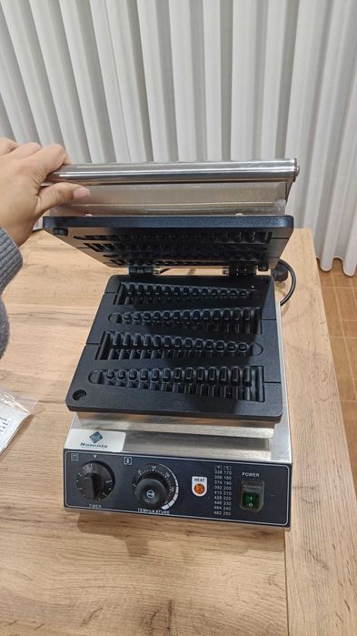 Máquina de Waffles/Gofres