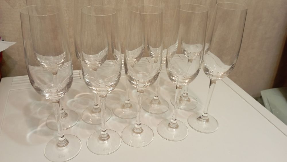 Бокалы стеклянные