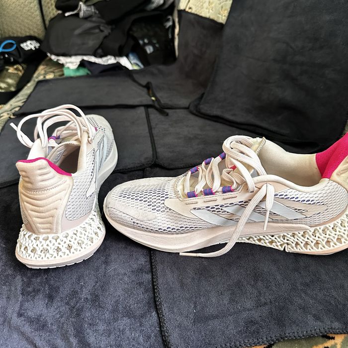 Кроссовки adidas 41-42