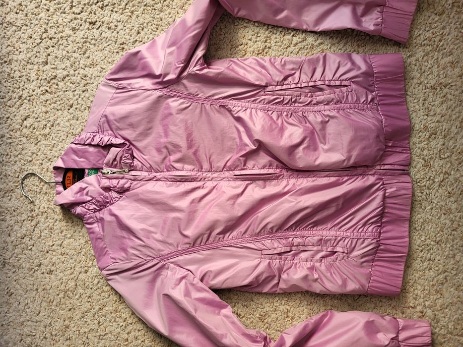 Ветровка лёгкая деми куртка Benetton оригинал 140 р