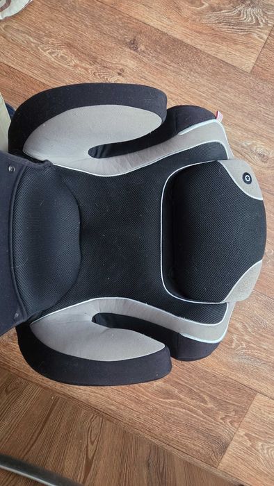 Дитяче автокрісло Kiddy Cruiserfix Pro 2 із системою isofix