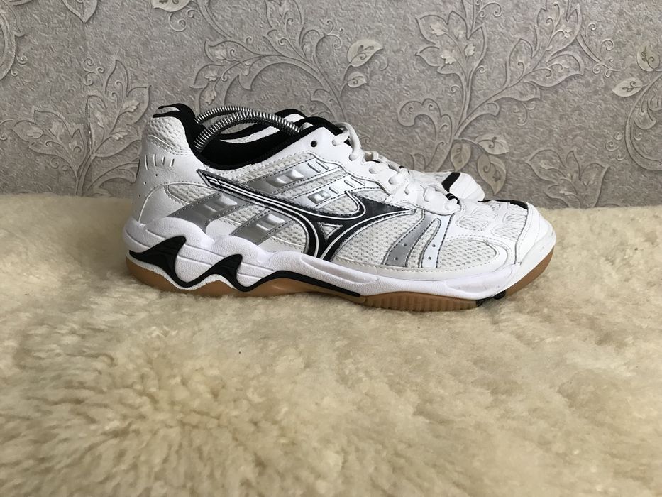 Як нові! Mizuno Wave для волейболу, тенісу 43 42,5 42 27,5 27