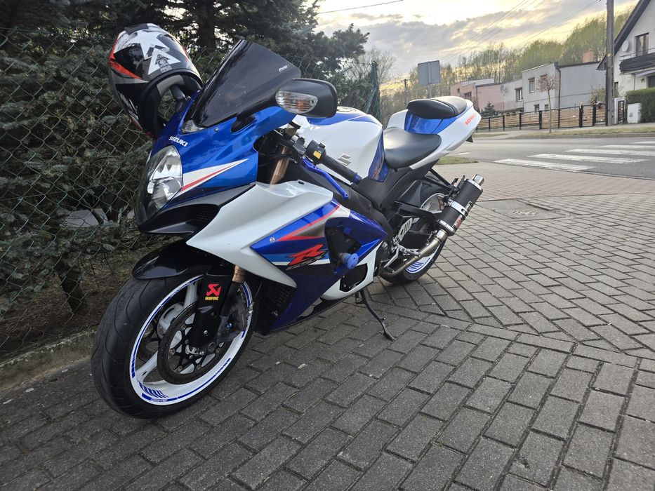 Suzuki gsxr 1000 k7 k8
