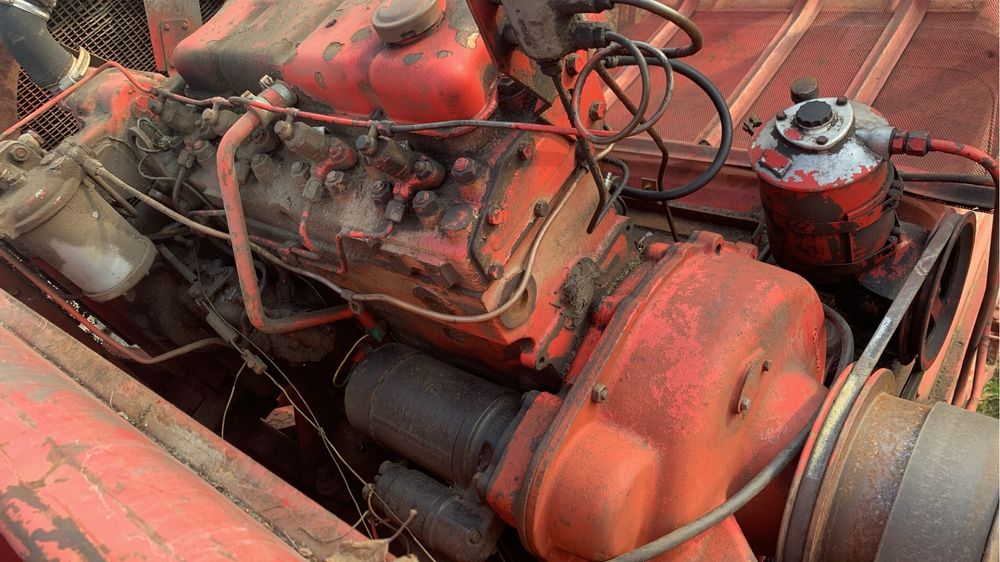 Silnik od kombajnu MF 87 A4. 236