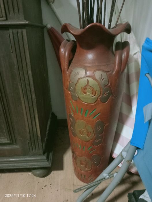 Vasos pintados a mão
