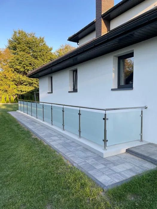 Balustrady nierdzewne,zabezpieczenia okienne
