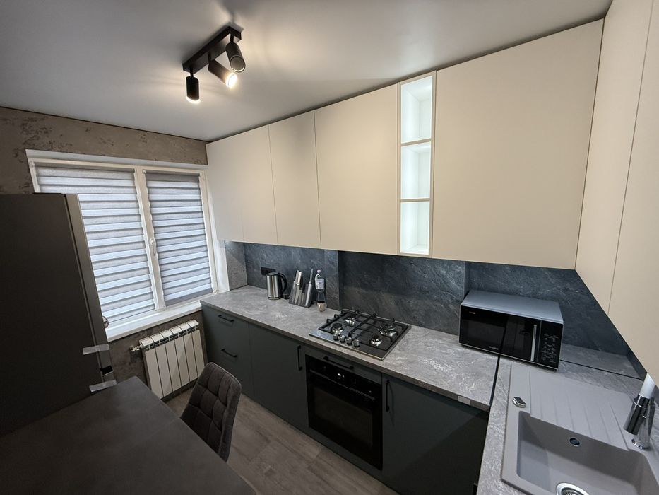 Аренда 2 кв на Площади Победы.