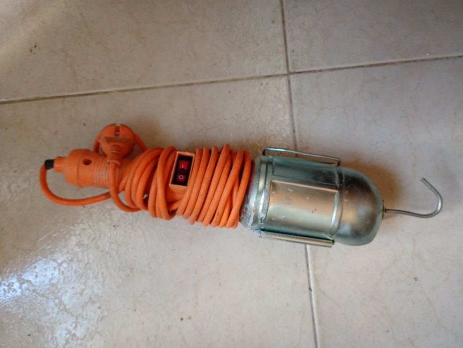 Gambiarra elétrica436986447271700481