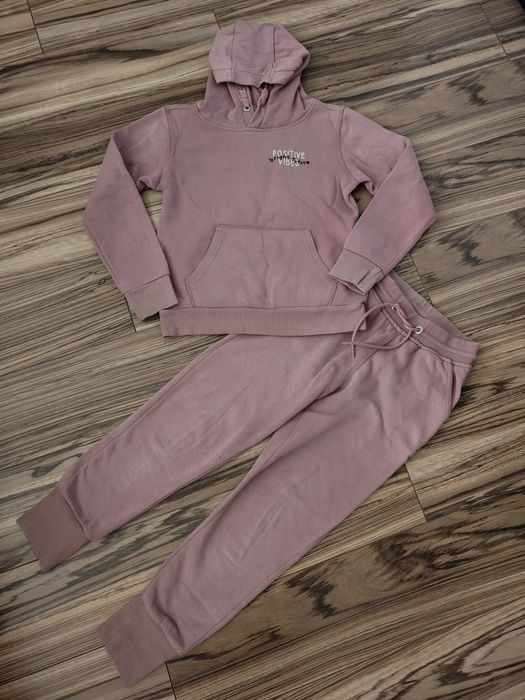 Dres dziewczęcy Reserved 140 cm