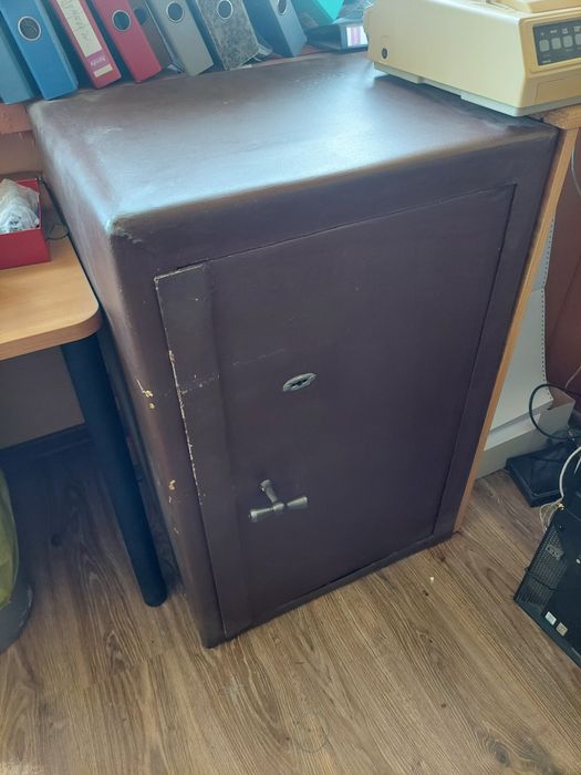 Kasa pancerna 90x60x50cm