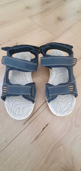 sandały nieużywane