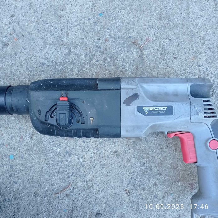 Продам два перфоратора під ремонт або на запчастини.Детальніше в описі