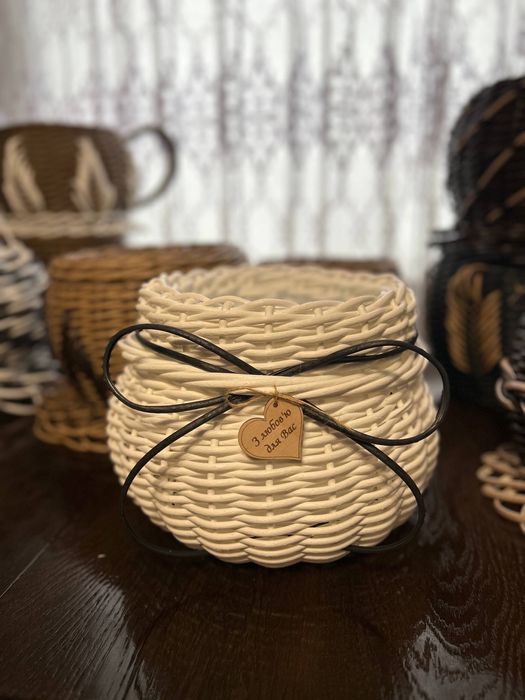 Кашпо з ротангу