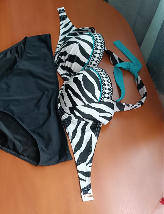 Купальник роздільний  верх р. 46-48-50 (чашка C) низ  52-54-56