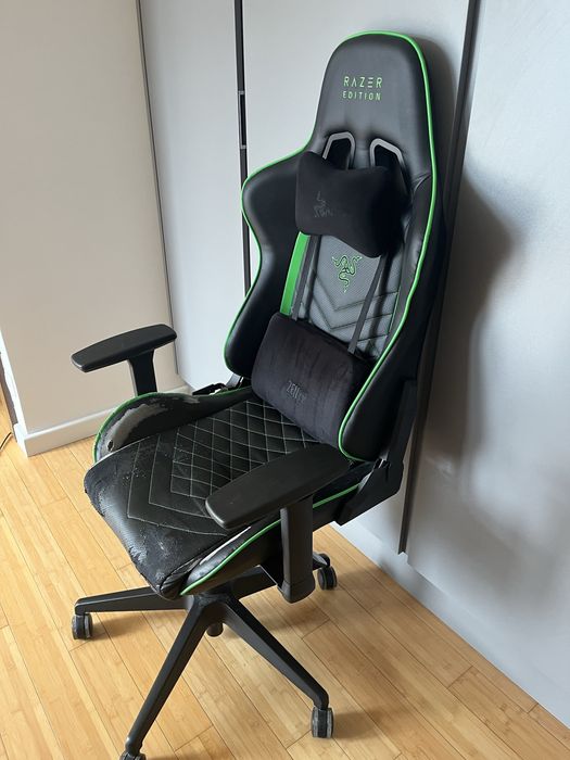 Fotel gamingowy razer