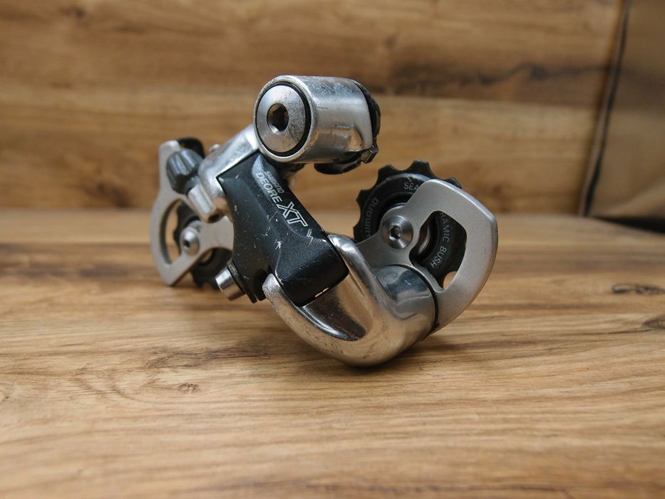 Shimano Deore XT RD-M739 tylna przerzutka shimano deore xt mtb rd-m739
