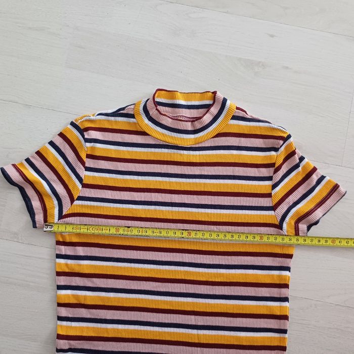 T-shirt Cropp jak nowy