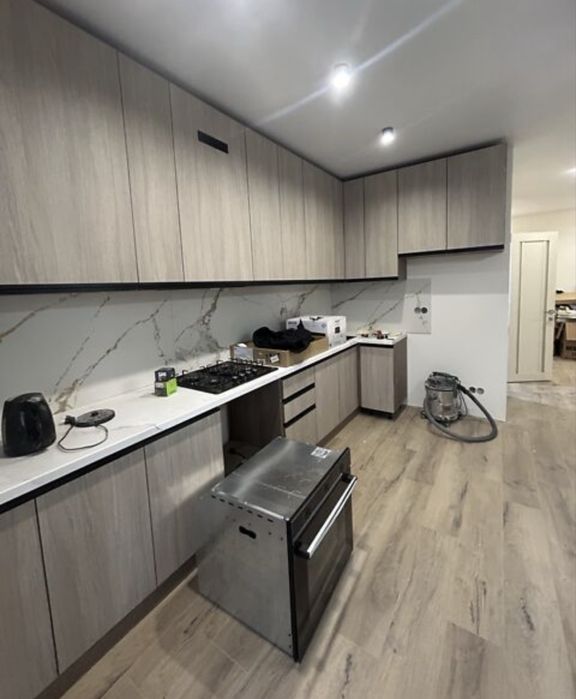 ПЕРША ЗДАЧА 3-х кімн квартири (світло 24/7; газ)