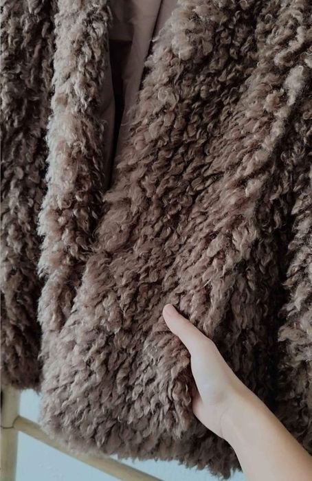 Casaco Bershka  Efeito Pêlo Castanhk