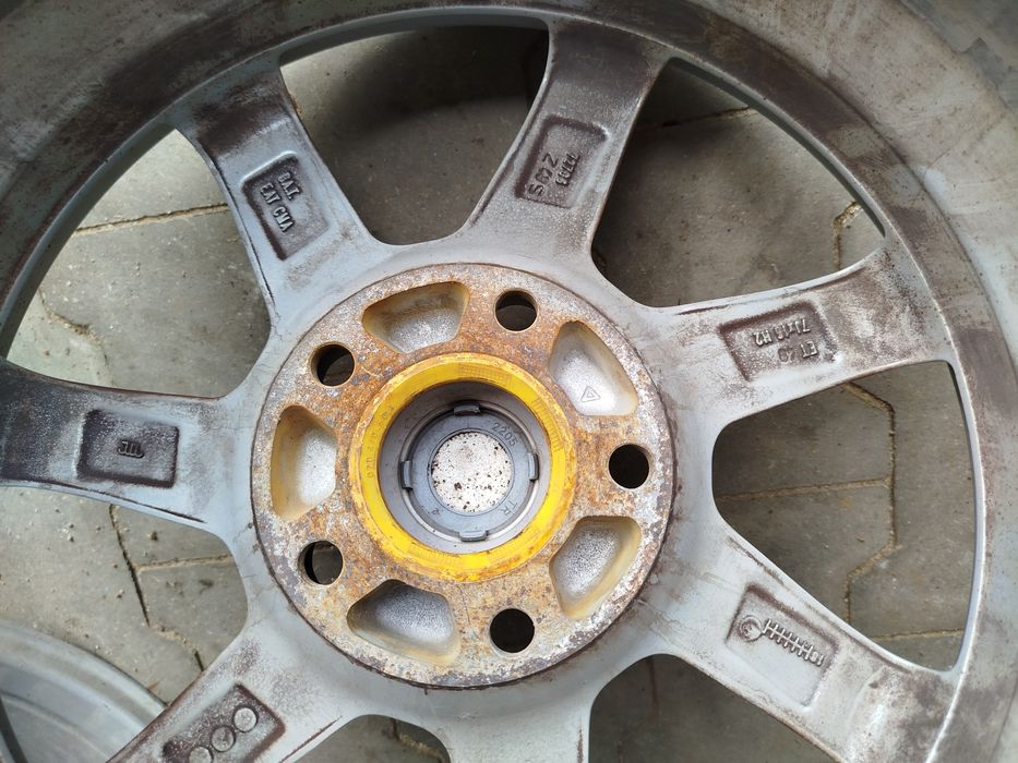 Felgi aluminiowe 5x114,3 16" ET 48 Nissan Toyota Mitsubishi Kia Hyunda
