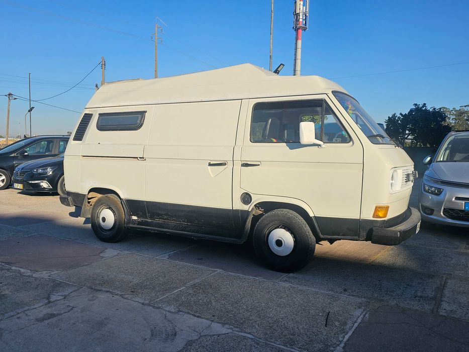 Volkswagen Transporter T3 Autovivenda 2.0 Gasolina  1983  5 Lugares