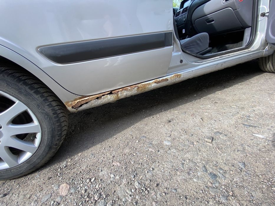 Продаж Nissan Almera 2003