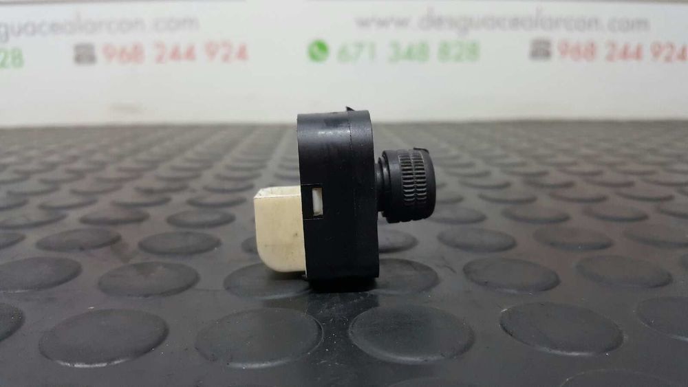 CONTROLADOR DE VISÃO TRASEIRA AUDI A4 BER. (B8) BáSICO