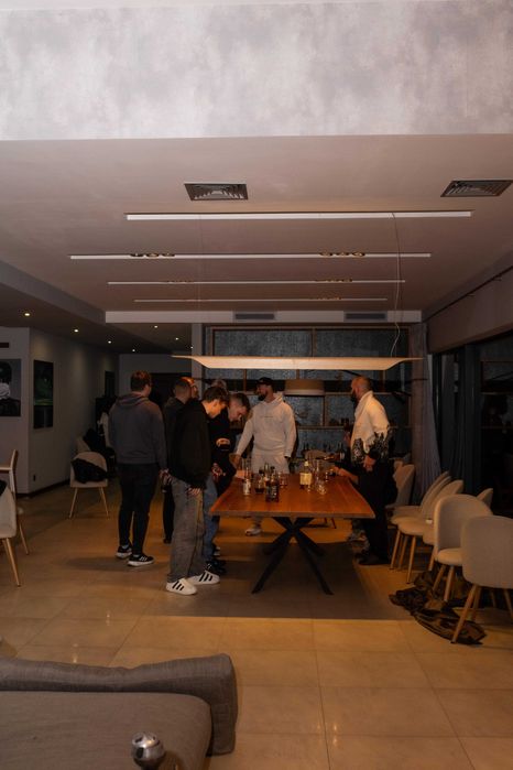 Подобова оренда великого сучасного будинку у Кийлові. Кінотеатр Сауна