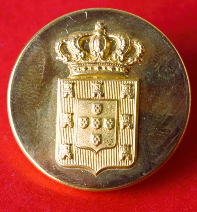 Casa Real Gold Livery Button T W & W Paris