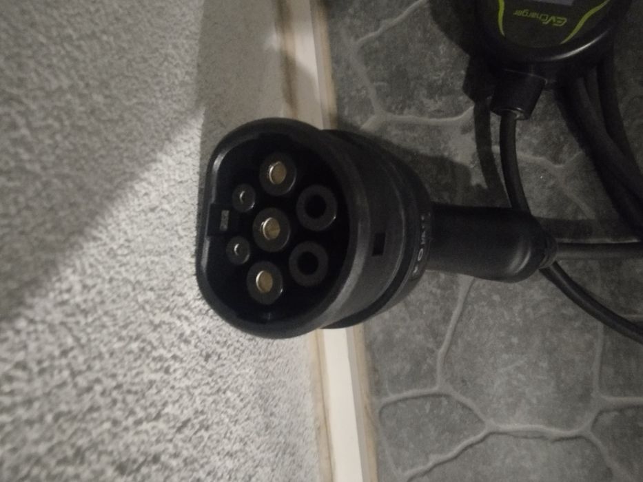 Carregador de carro elétrico